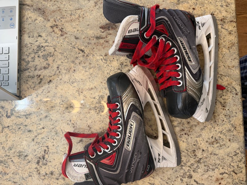 Bauer Vapor X60 Hockey Skates