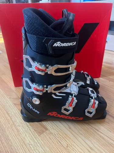 Men's Nordica All Mountain Cruise Ski Boots Soft Flex (Used)