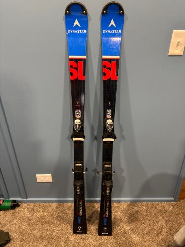 Unisex Dynastar Omeglass Team SL 142 cm Racing Skis (Used)