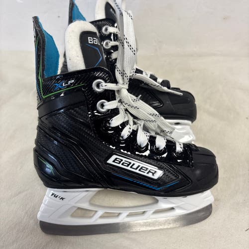 Bauer XLP Hockey Skates Regular Width 10 (Used)