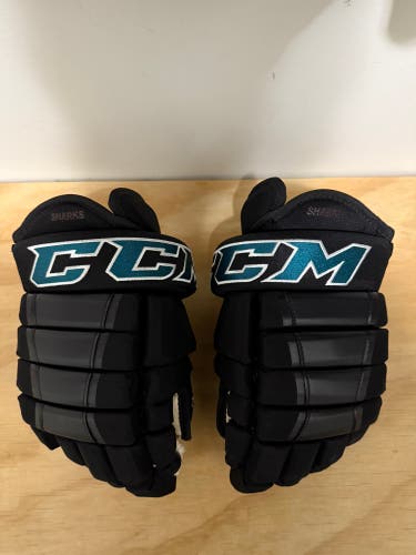 CCM HG97 Gloves 13" Pro Stock (Used)