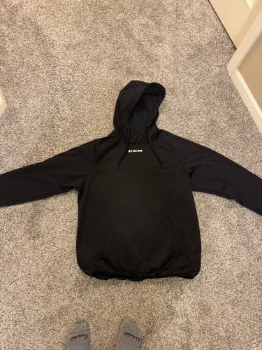 Black Adult Unisex Large CCM Sweatshirt (Used)