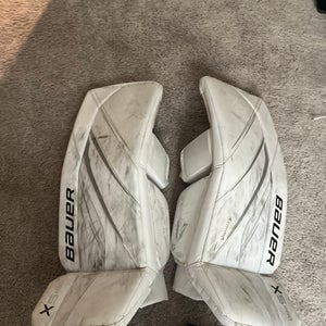 Large Bauer Vapor X5 Pro Goalie Leg Pads (Used)