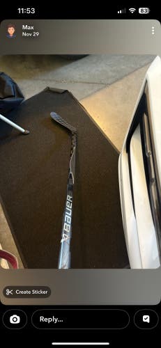 Intermediate Bauer Vapor FlyLite Left Hand Hockey Stick P28 55 Flex (New)