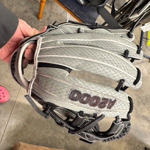 2023 Wilson A2000 RH Infield Softball Glove 11.75" (Used)