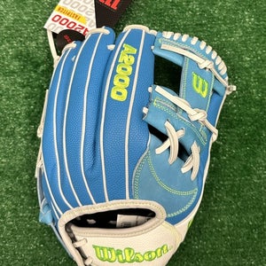 Wilson A2000 12" H12 Fastpitch Softball Infield Glove - Sky Blue White
