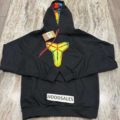 Nike Kobe Therma Fit " What The" Pullover Hoodie HJ4205-010 Men’s Sz Small NWT
New With Tags-RARE