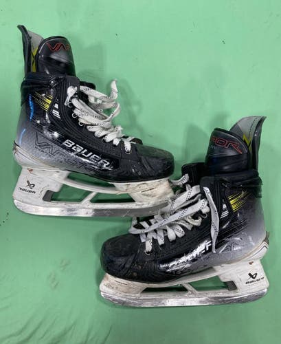 Bauer Vapor Hyperlite 2 Hockey Skates | Intermediate 6