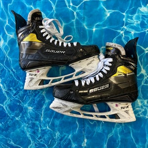 Senior Bauer Supreme 3S Pro Hockey Skates 10.5 (Used)
