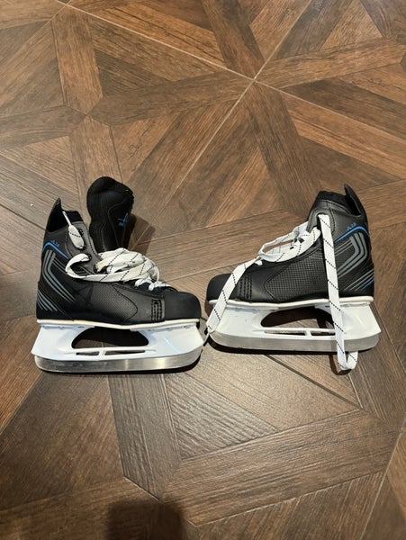 American Figure Skates A Adult 4 (Used)