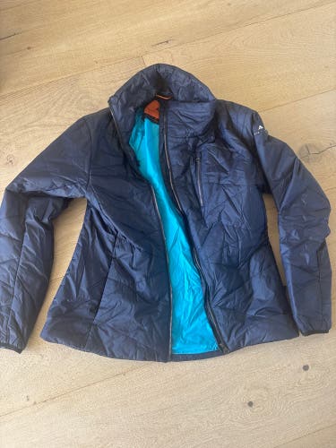 Basin + Range women’s Quinn’s primaloft jacket (New)