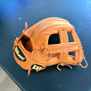 Wilson A2000 EL3 RH Infield Baseball Glove 11.75" (Used)