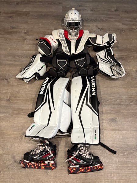 28" 2023 Vaughn SLR3 Full Right Goalie Full Set (Used)
