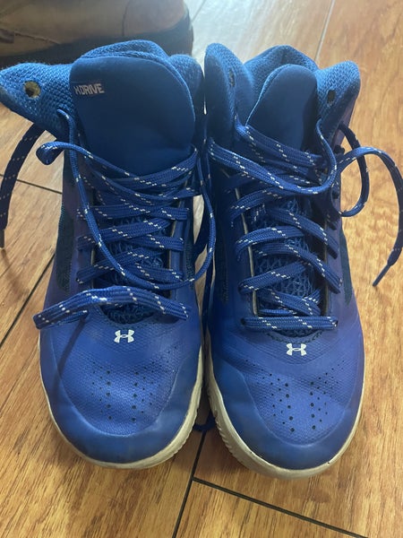 Kid's 4.5Y (Big Kids / Youth) Under Armour Shoes (Used)