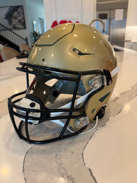 Adult Medium Riddell SpeedFlex Helmet (Used)