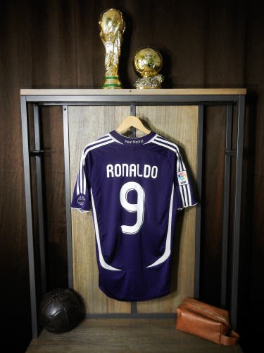 Real Madrid 2006/07 Third Jersey – Ronaldo #9 – Medium – Purple Adidas Shirt