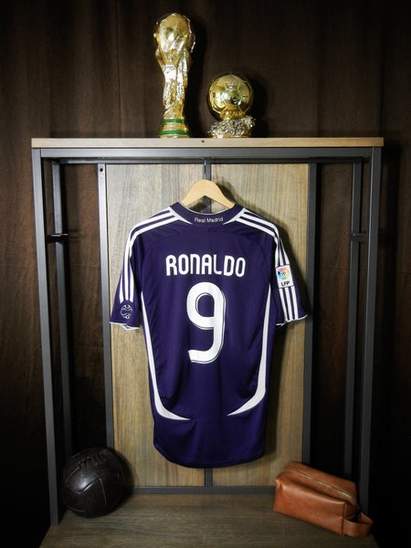 Real Madrid 2006/07 Third Jersey – Ronaldo #9 – Medium – Purple Adidas Shirt