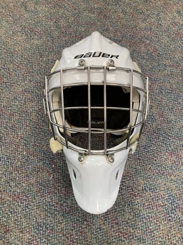 Senior Bauer 940 Goalie Mask (Used)