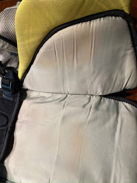 Large/Extra Large Warrior RX3E+ Goalie Chest Protector (Used)