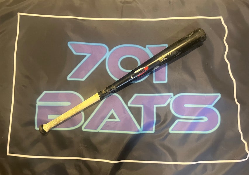 2025 Baum Custom Gold Stock Wood Composite BBCOR Certified Bat (-3) 30.5 oz 32.5"