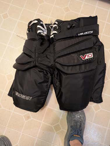 Senior Large Vaughn Velocity V10 Pro Carbon Hockey Goalie Pants (New)
