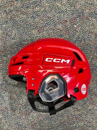 Red Medium CCM Tacks 720 Helmet (Used)