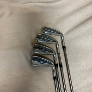 Women's TaylorMade Miscela Right Handed Iron Set Ladies Flex 4 Pieces Graphite Shaft (Used)