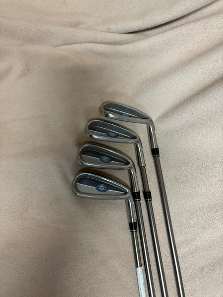 Women's TaylorMade Miscela Right Handed Iron Set Ladies Flex 4 Pieces Graphite Shaft (Used)