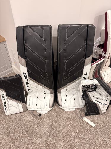32" 2024 True HZRDUS PX4 Regular Goalie Full Set (Used)