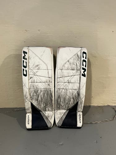 32" CCM EFlex 6 Goalie Leg Pads Pro Stock (Used)