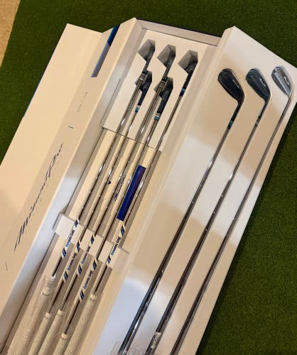 Mizuno Pro Iceberg Limited Edition Irons