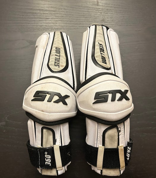 Medium Adult STX Stallion 500 Arm Pads (Used)