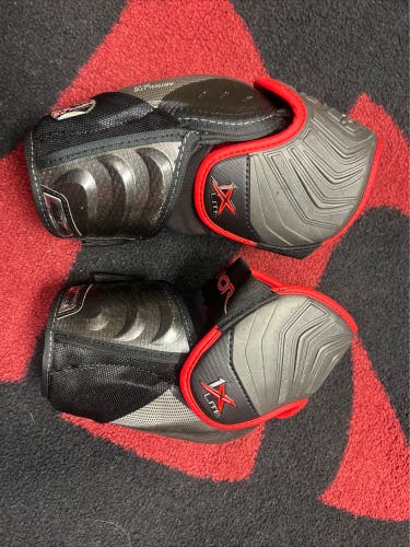 NHL Red Wings Pro Stock Bauer 1X lite Hockey Elbow Pads Sr. Medium