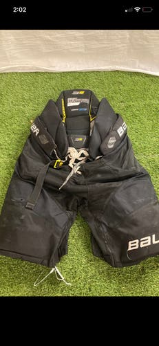 Black Senior Medium Bauer Supreme 3S Pro Hockey Pants (Used)
