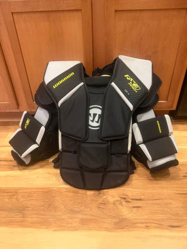 Large Warrior Rx3 pro+ Goalie Chest Protector Pro Stock (Used)
