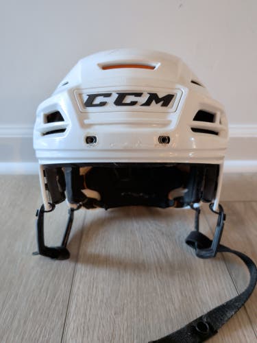 CCM Tacks 710 Hockey Helmet Medium (Used)