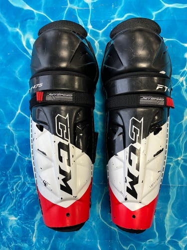 Junior CCM JetSpeed FT475 Shin Pads 12" (Used)