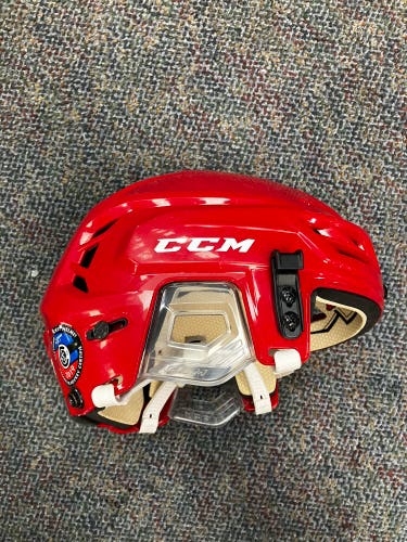 Red Medium CCM Tacks 110 Helmet (Used)