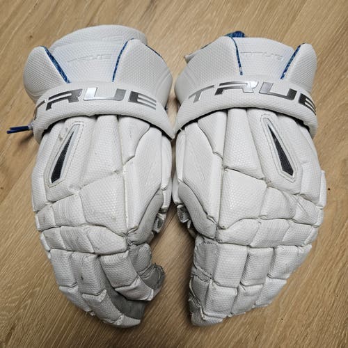 True Frequency 2.0 Lacrosse Gloves 13" (Used)