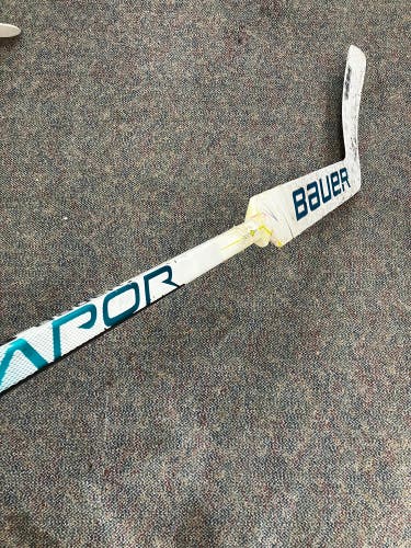 Senior Bauer Hyperlite Goalie Stick Regular Pro Stock (Used)