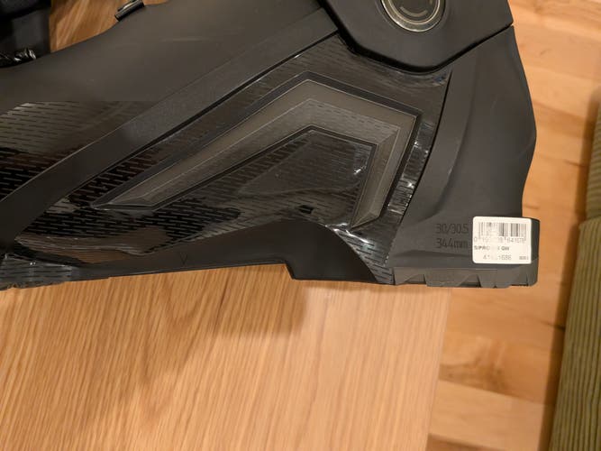 Salomon S/Pro 100 Ski Boots - Size 30/30.5 - NEW Never Used