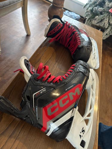 2023 CCM JetSpeed FT670 Hockey Skates Regular Width 11 (Used)