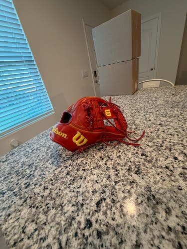 Albies Wilson A2K RH Baseball Glove 11.5" (Used)