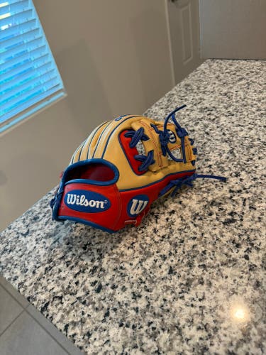 Wilson A2000 RH Baseball Glove 11.25" (Used)