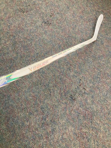 Junior Bauer Proto-R Hockey Stick Left Hand P28 40 Flex (Used)