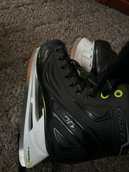 Tron Hockey Skates 9.5 (Used)