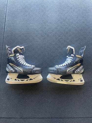 2022 CCM Tacks AS-570 Hockey Skates Wide Width 10.5 (Used)