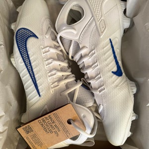 White Men's Size M 9.0 (W 10.0) Adult Nike Mid Top Molded Cleats (New)