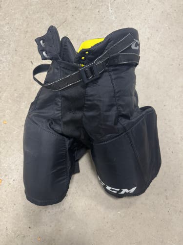 Youth Large CCM Tacks 9550 Hockey Pants (Used)