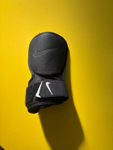Black Nike Wrist Guards (Used)